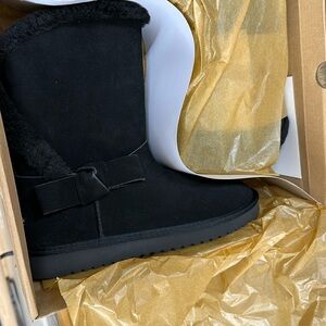 NWT KOOLABURRA BY UGG